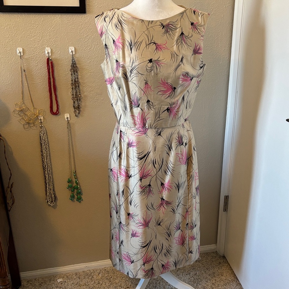 Vintage 1950’s-60’s 100% Silk Pink and Taupe Floral Wiggle Dress size 10ish?